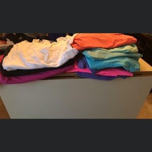 Lot of comfort colors tees, tanks, and long sleeve